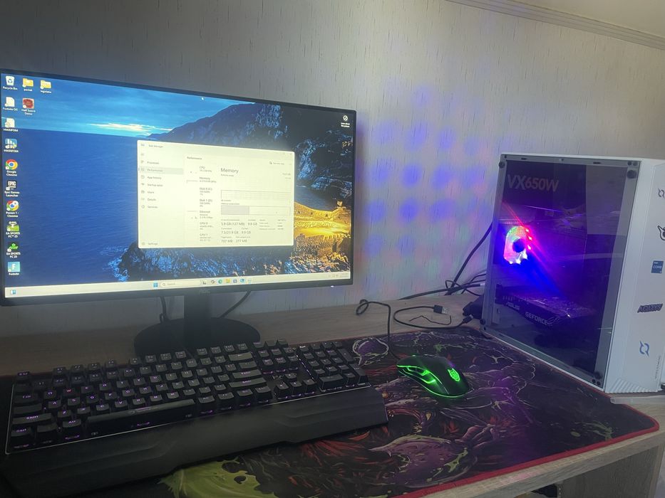 PC Gaming+ monitor+ periferice