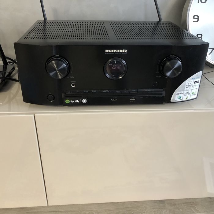 Продавам  домашна Аудиоситема - Ресивър +  буфер и колони.