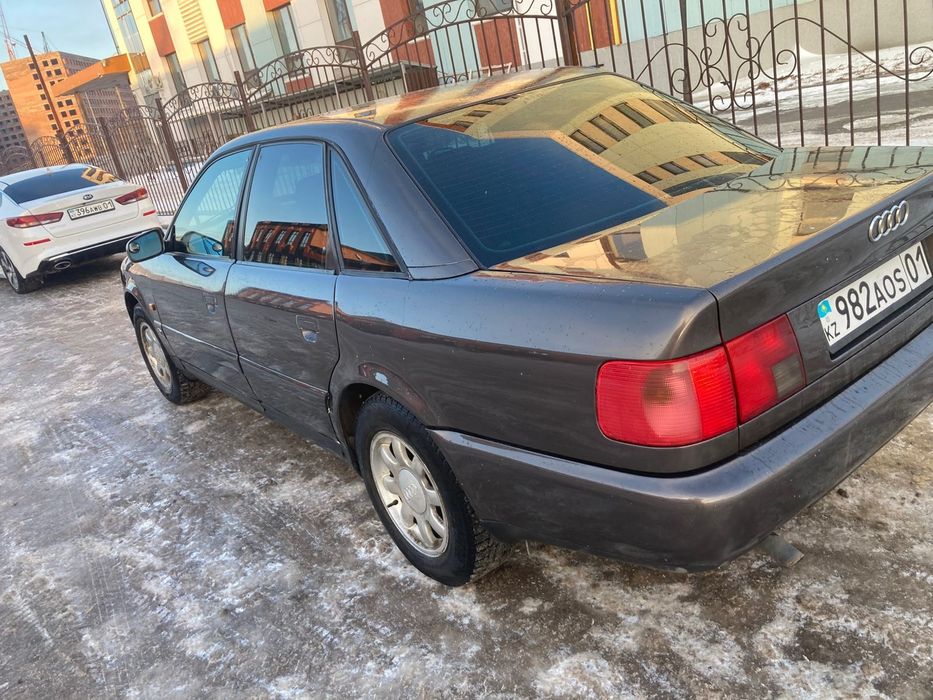 Продам Ауди А6 2.0 обьем инжектор