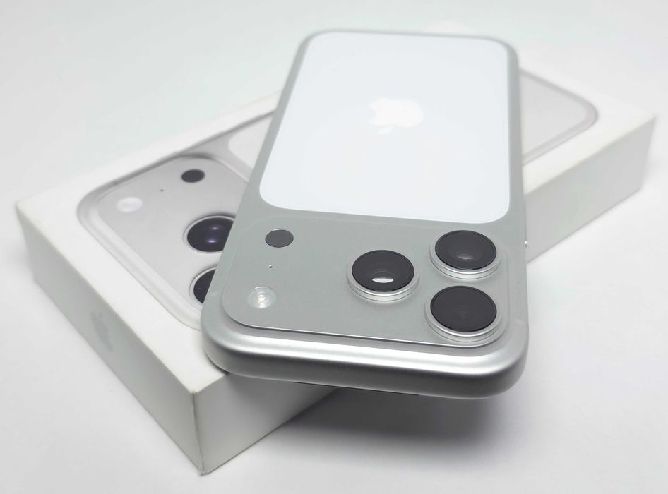 iPhone 17 Pro 256GB Silver•Гаранция
