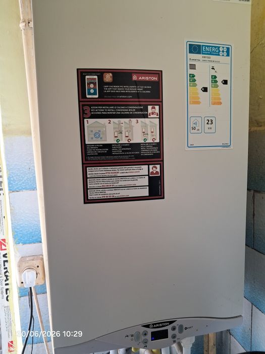 Apartament 2 camere semidecomandat, zona Cina