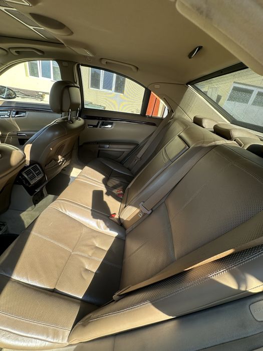 Dezmembrez Mercedes-Benz S-Class W221, 3.0 CDI diesel, an 2007.