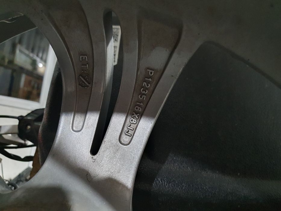 Продам комплект шины дисками