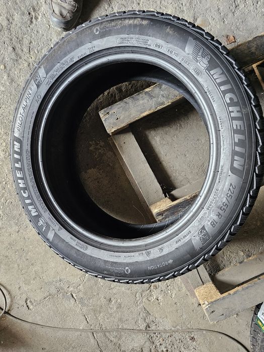 2 anvelope iarna 225 55 18 Michelin