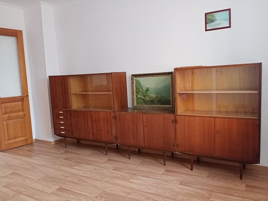 Продам мебель "Жилая комната"