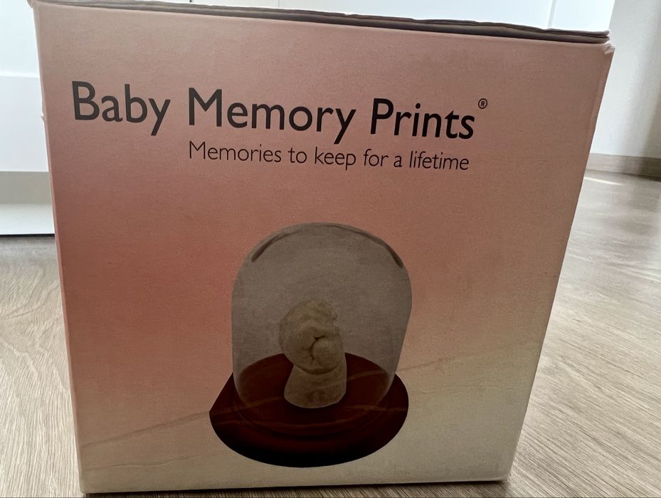 Set pentru amprente de ghips ale mânuțelor sau picioruselor copiilor