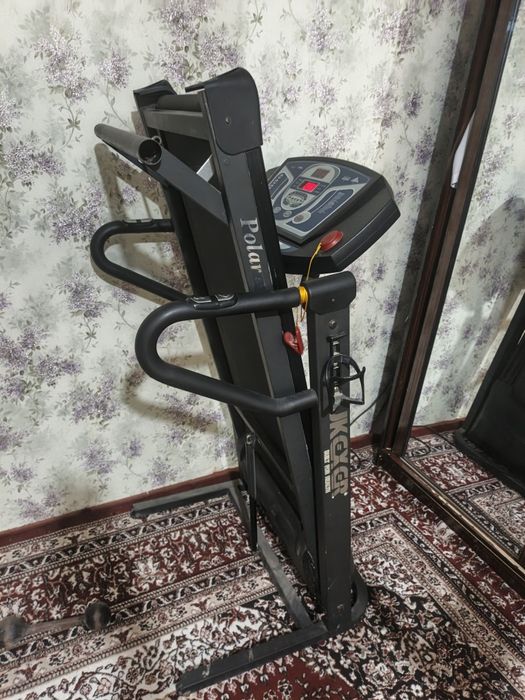 Продаётся беговая дорожка на хорошем состоянии