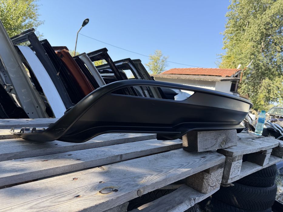 Добавка задна броня/Лип/Спойлер Tesla Model 3