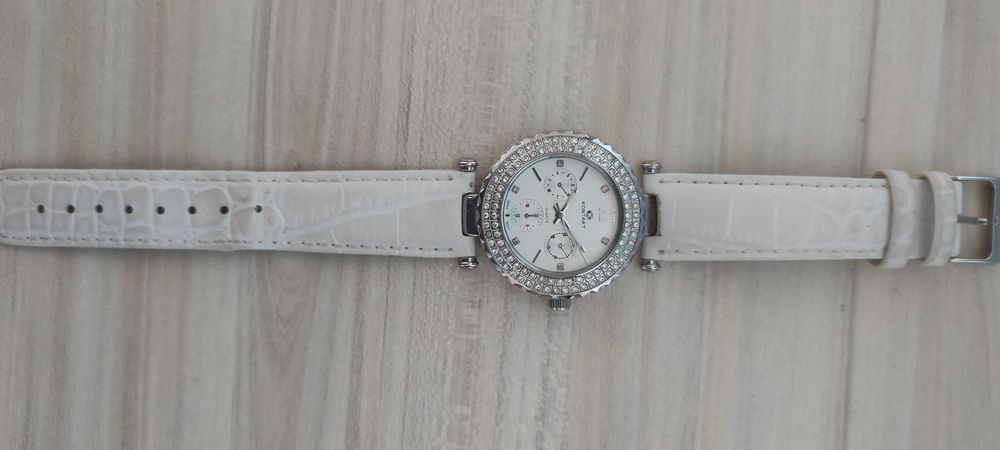 Дамски часовници