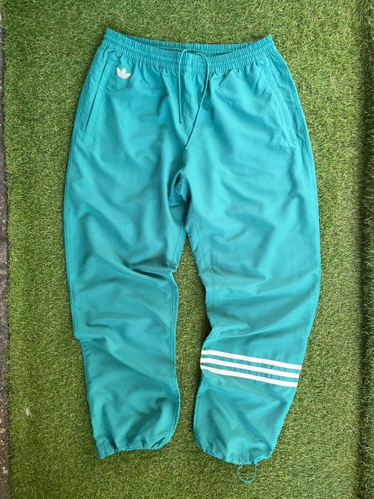 Мъжко долнище : Adidas Gazelle three stripe logo track pants