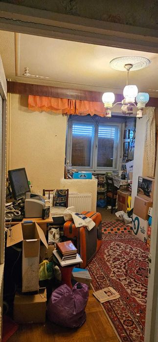 Intabulat, certificat energetic, liber,79mp, bloc din 1982,  etaj 1/4