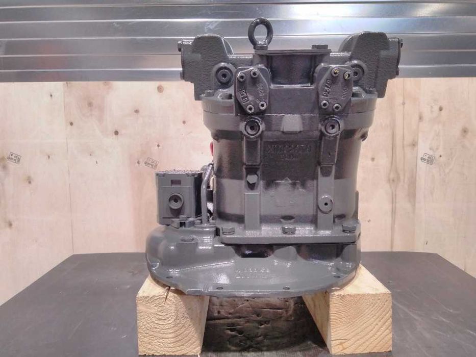 Pompa hidraulica Hitachi 9262320 HPV118 reconditionata pentru excavator ZX200 ZX210 ZX240 utilaje constructii Uniterra Group SRL