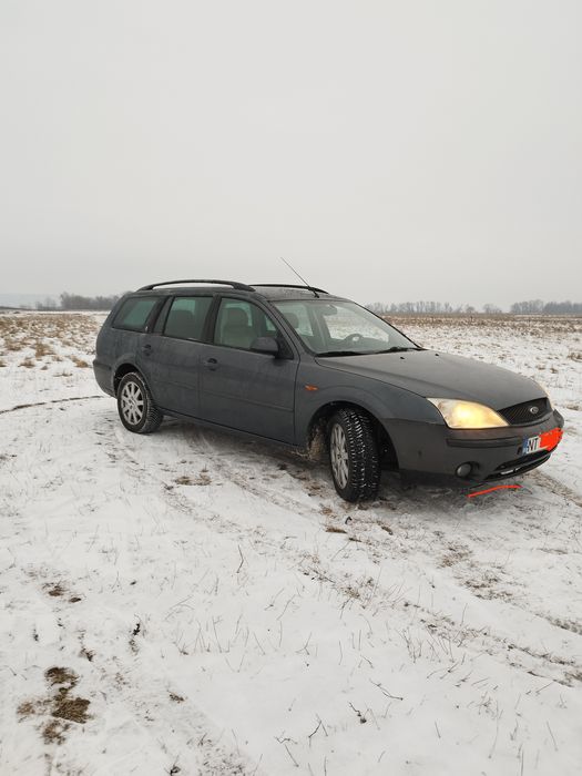 Vând Ford Mondeo