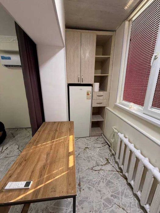Продается квартира.Юнусабад 2  Колледж ,Универсам  1/2/4 Галерейка
