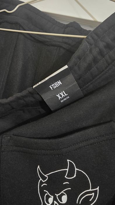 Vând pantaloni newyorker mărime xxl