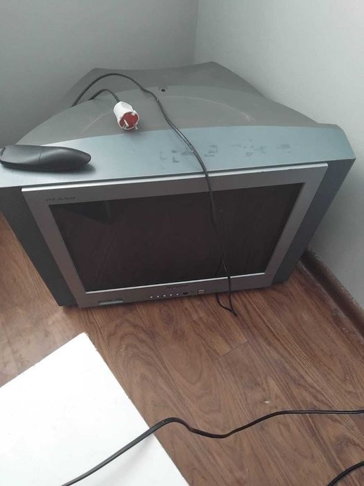 Телевизор продам