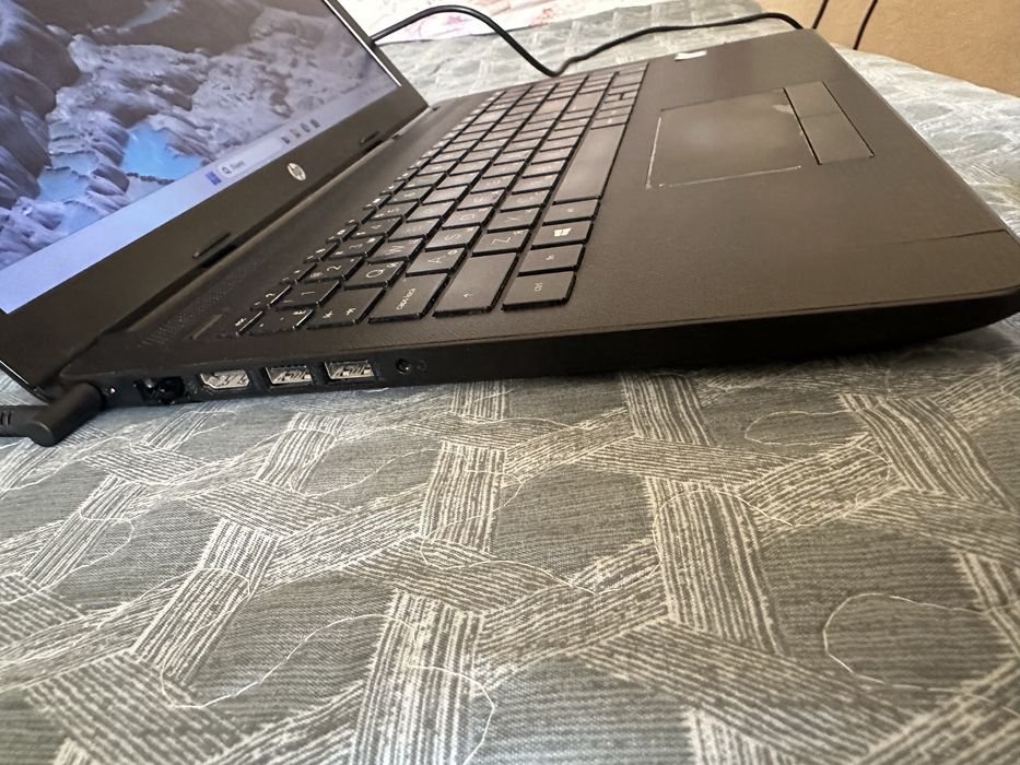 Ноутбук HP 15-da0256ur