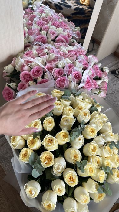 Сарыы 51шт Роза 101шт