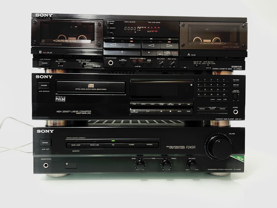 Linie Sony dublu deck Sony TC-WR800 auto reverse, Amplificator Sony TA-F245R, CD-player Sony CDP-411