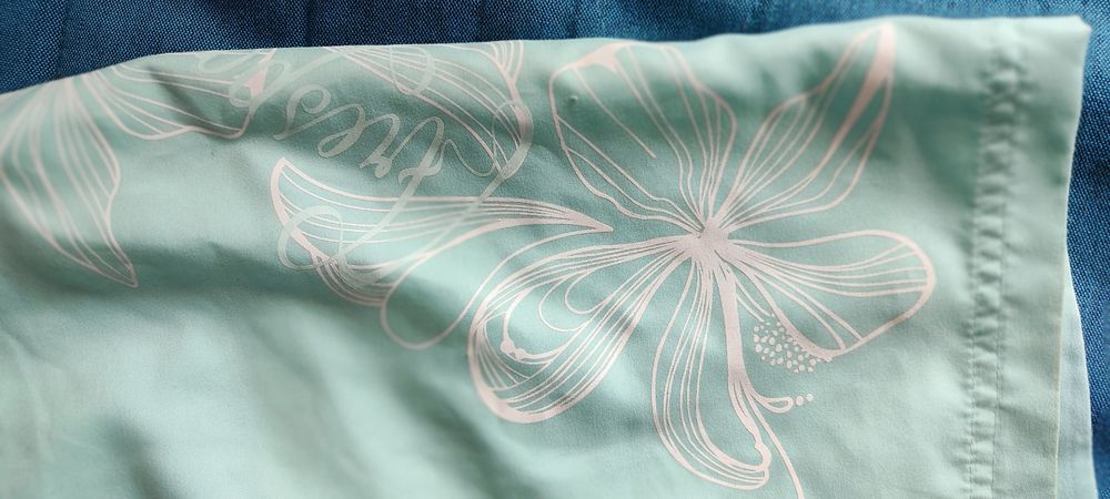 Продавам дамски сърф бански Trespass, размер S