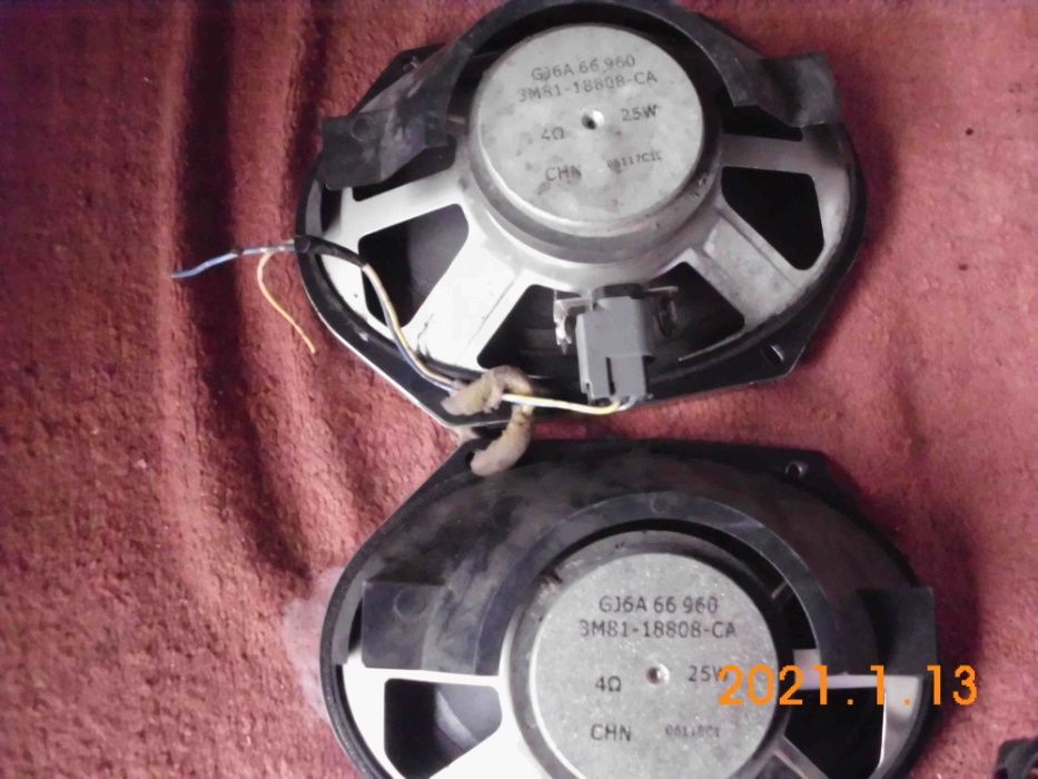 oglinzi. mazda   6   2004  etc.    toate la  200