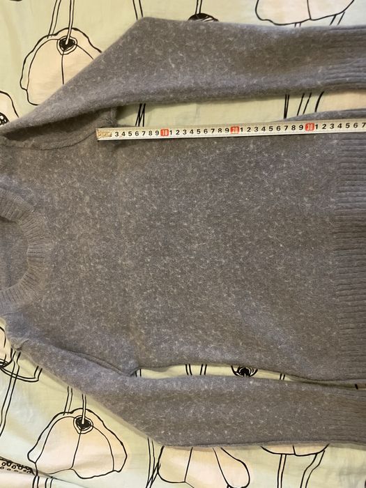 Вълнен пуловер детски