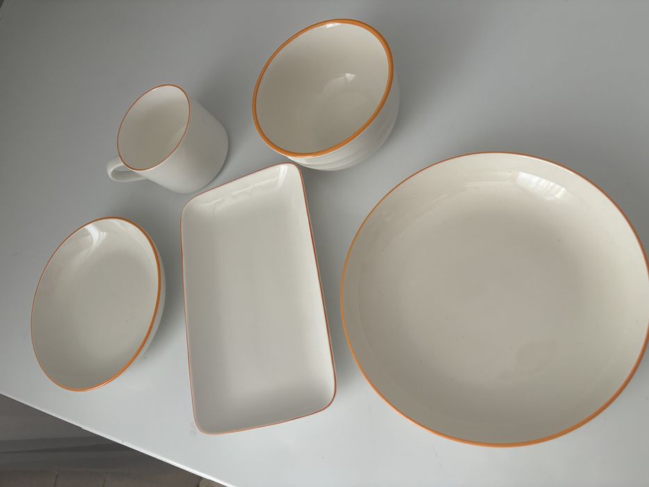 Продам новый набор посуды