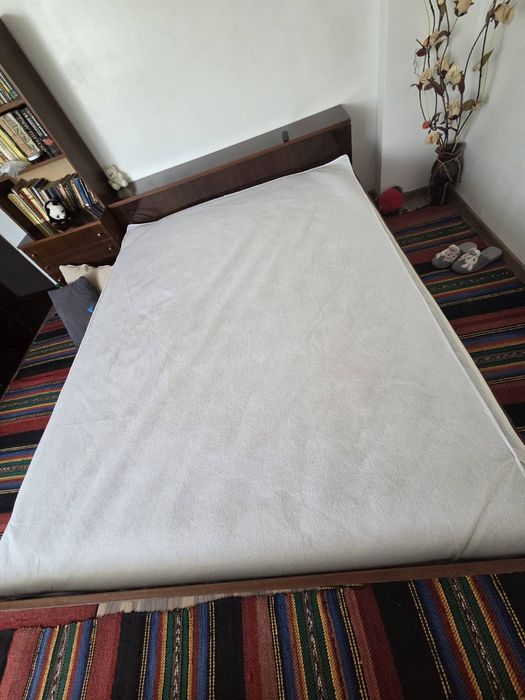 Спалня с матрак 140/190