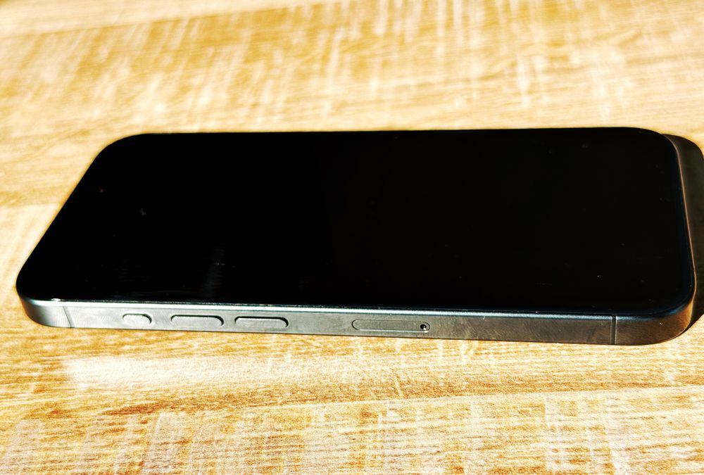 Iphone 15 Pro/Айфон 15 Про - в отлично състояние