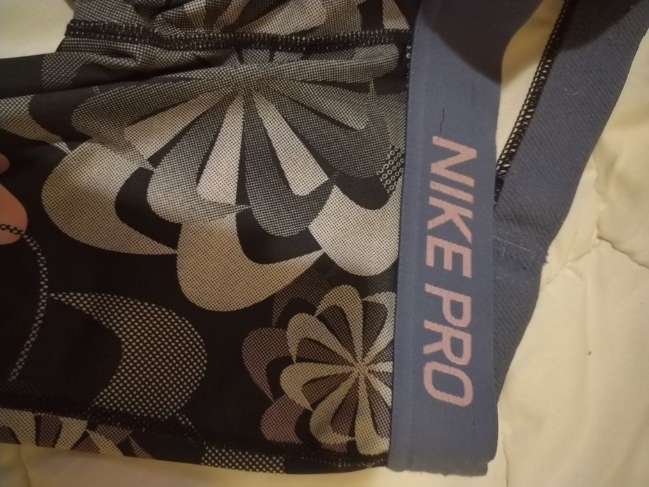 Спортен Клин Nike Pro 8-10г