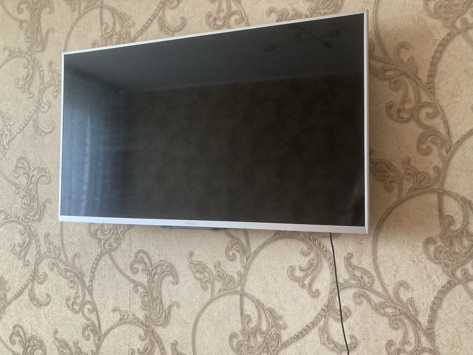 Телевизор Sony BRAVIA 42” + стабилизатор
