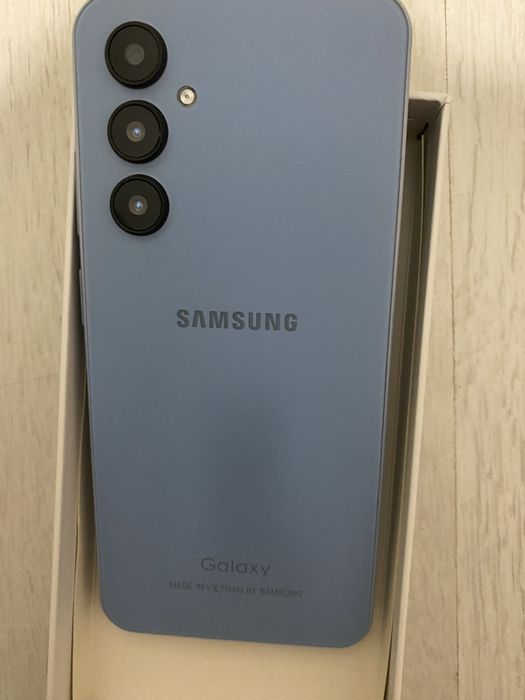 Сотовый телефон,производства Вьетнам