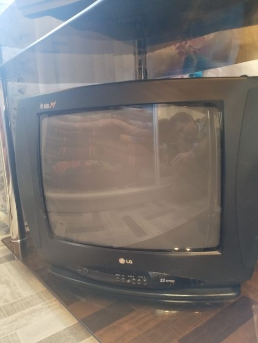 Телевизор,Газ печь СССР сатылады