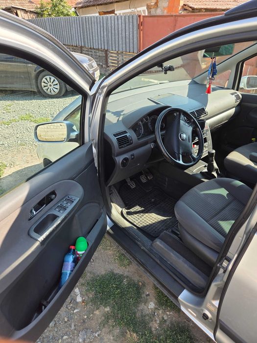Seat alhambra 2009