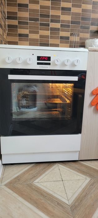 Электрическая плита HANSA