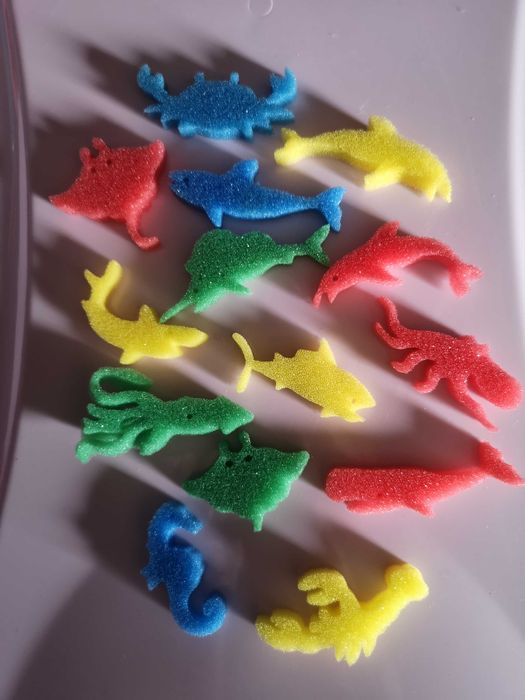 Лот: нов бандан/лигавник, Нова бутилка,Нова ръкавица за къпане и други