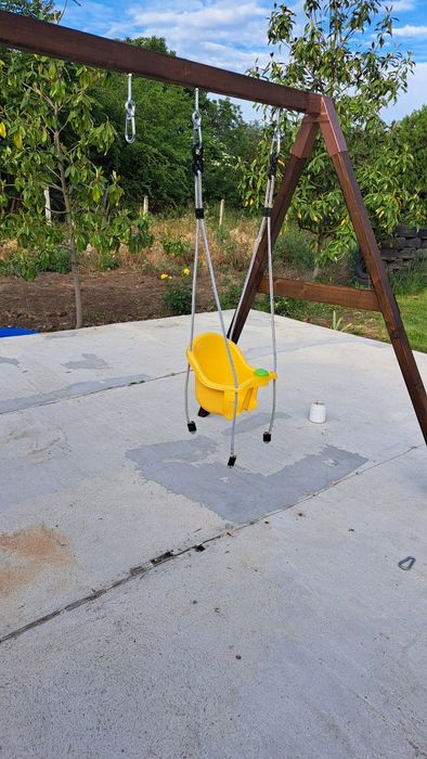 Детска люлка дървена