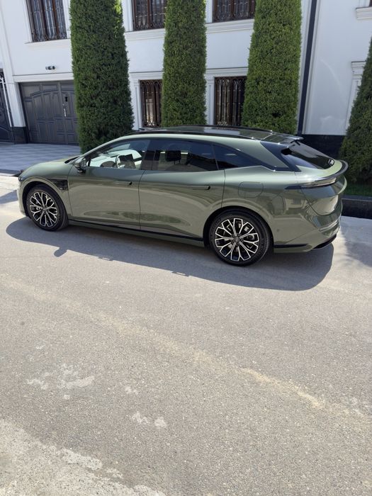 Zeekr 007 2025 — 2