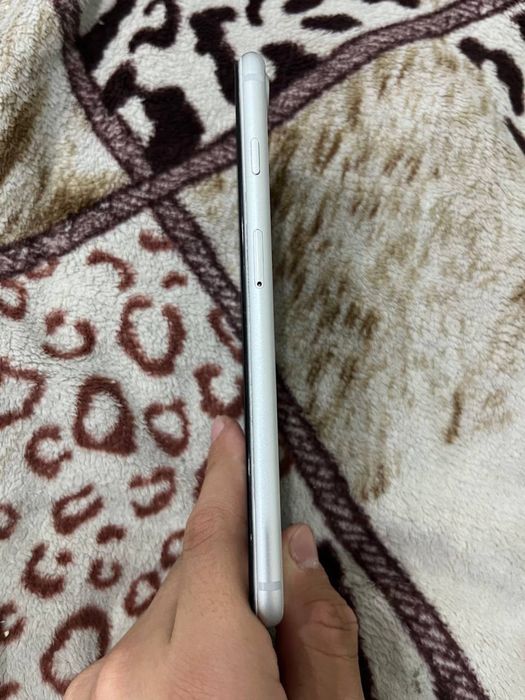 продам iphone 8plus
