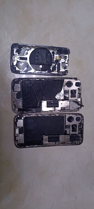 Zapchast Iphonelar sotiladi