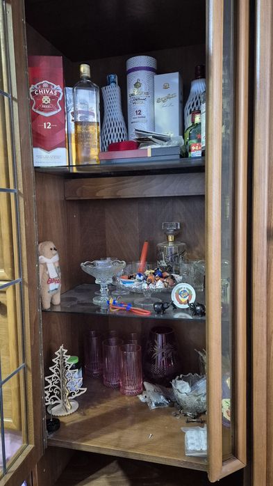 Отдам шкаф стенку