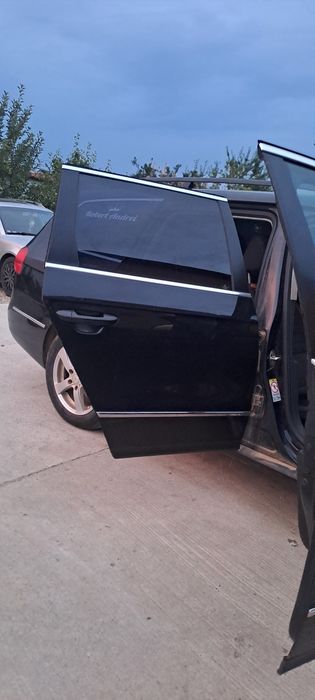 Vând ușă dreapta spate Vw Passat break cod culoare LC9X in stare perfecta fara rugina