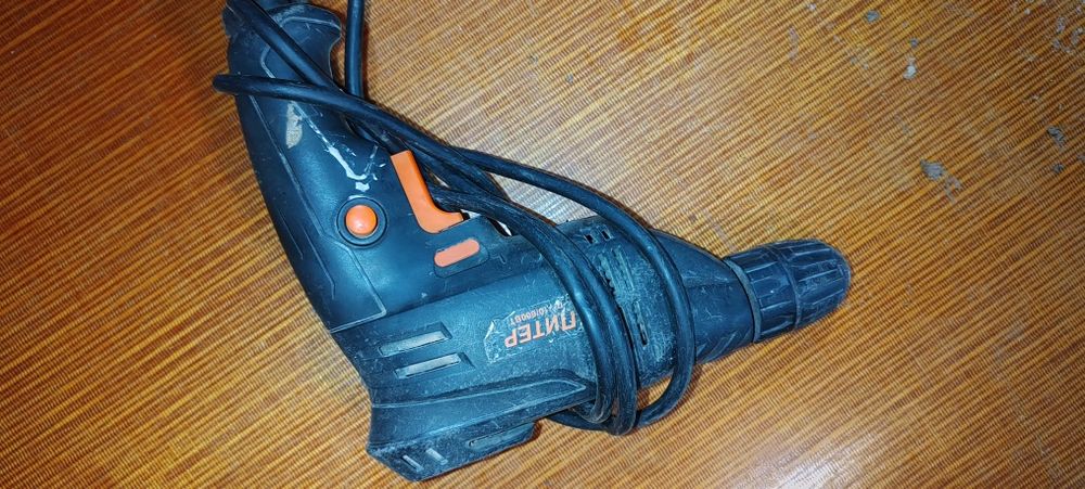 Продам дрели проводные. Б/у. В рабочем состоянии