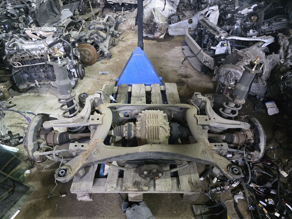 Задний крыло бак gs300 es350