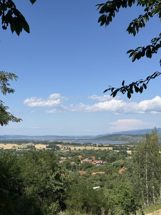 Teren intravilan de vânzare!
