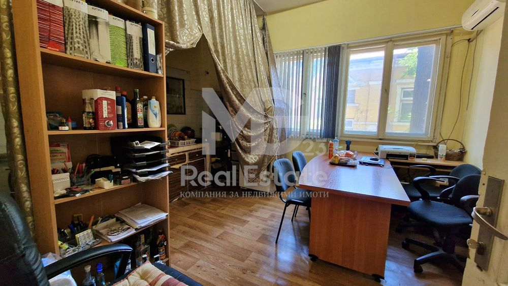 Продава се Етаж от къща в Пловдив, Център - 163 кв.м за 1412 €/кв.м - Снимка #5