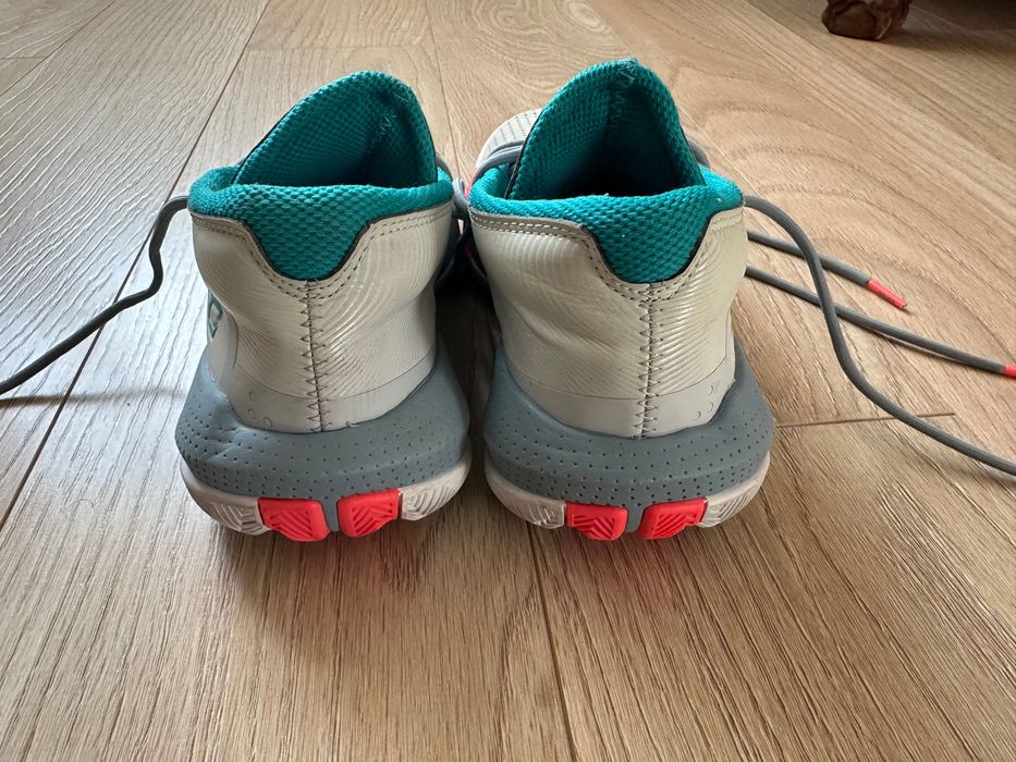 Продавам Чисто нови маратонки Under Armour