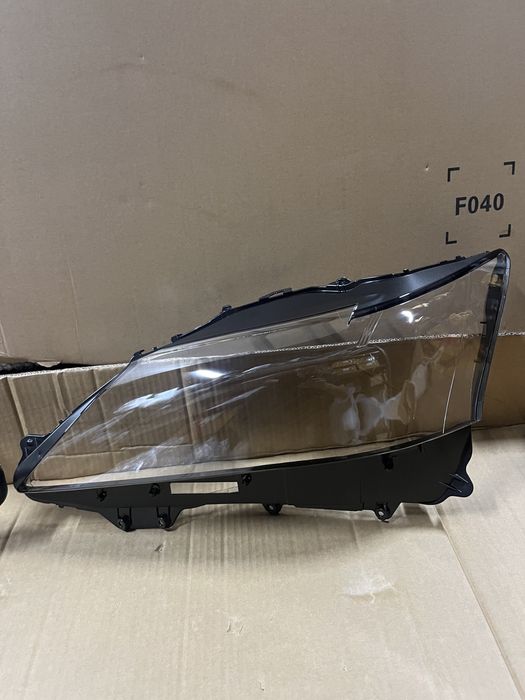 Стекло фар Lexus 13-15 Gs300