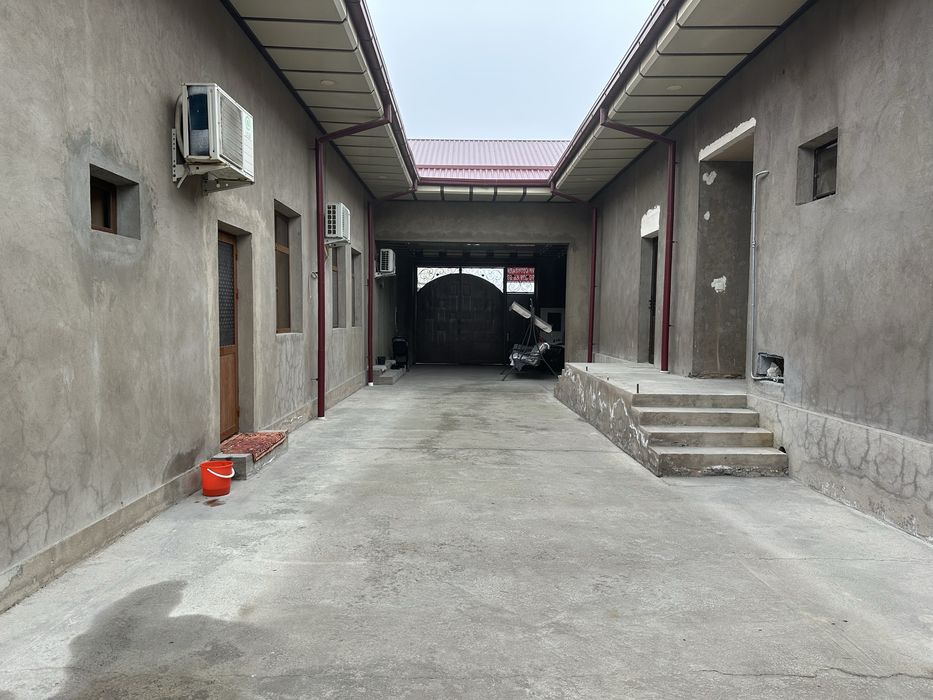 Ховли уй сотилади 6 сотих Олмаликда узимизники 67 да