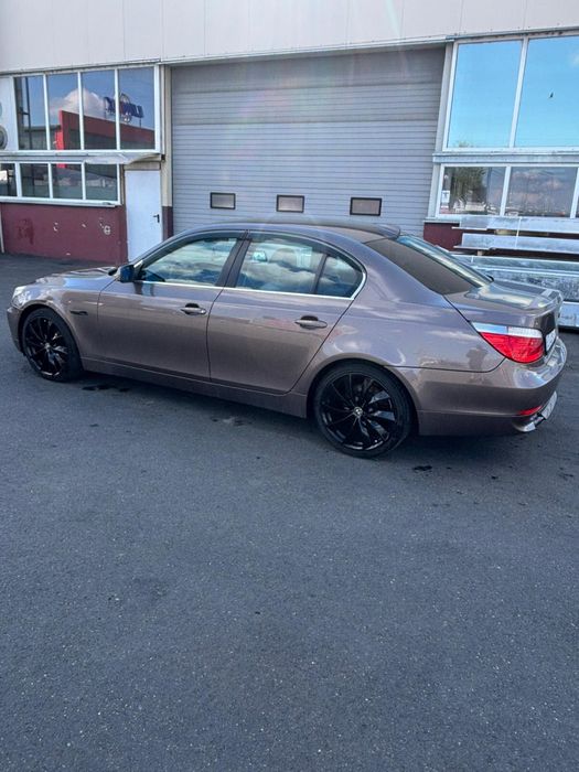 BMW 5 Series 2004 — imagine 4